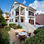 Apartment Mirjana - Ev Friendly